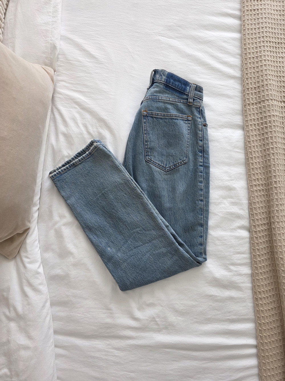 Abercrombie & Fitch 90s Straight Ultra High-Rise Light Blue Jeans - Curve Love